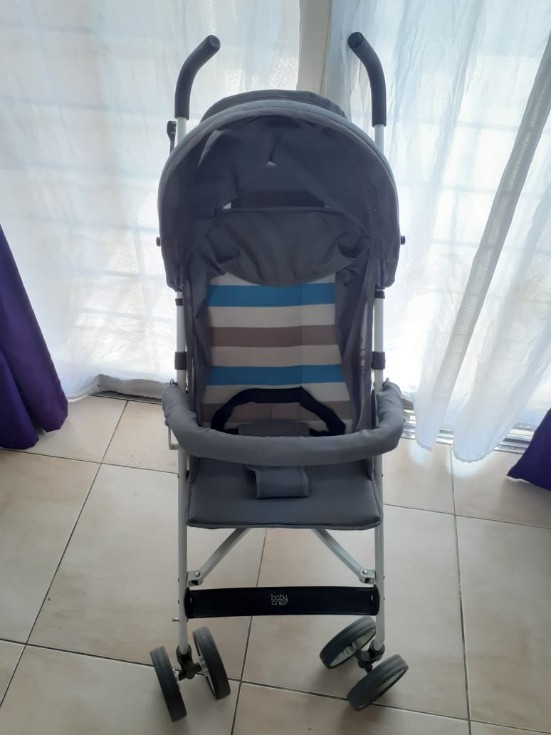 EL COCHECITO ULTRALIVIANO DE ROCCO (paraguita)