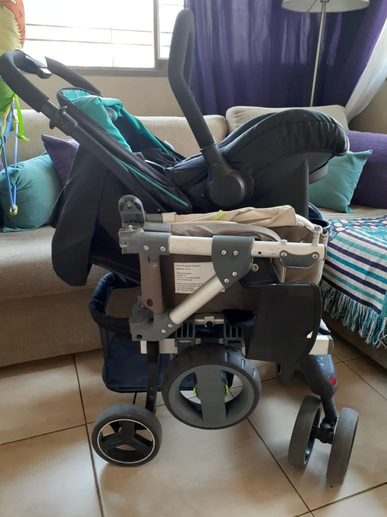 EL BUGGYPOD Y COCHECITO DE BENJA (cochecito con-sin  huevito)