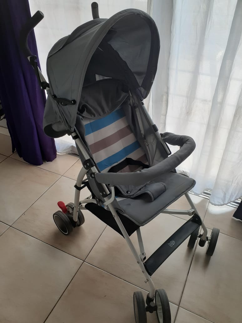 EL COCHECITO ULTRALIVIANO DE ROCCO (paraguita)
